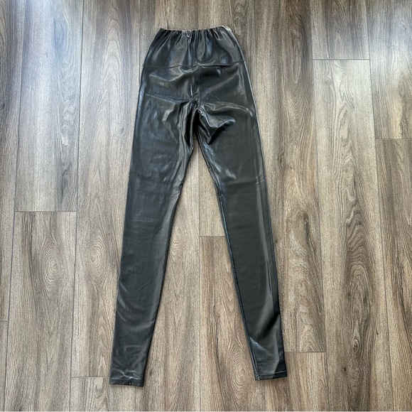 Aritzia Wilfred Daria Black Faux Leather Leggings XS - Picture 3 of 6